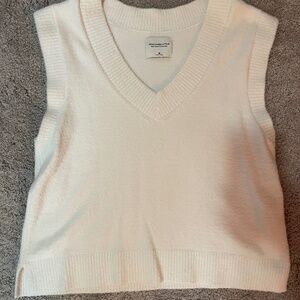 Abercrombie sweater vest